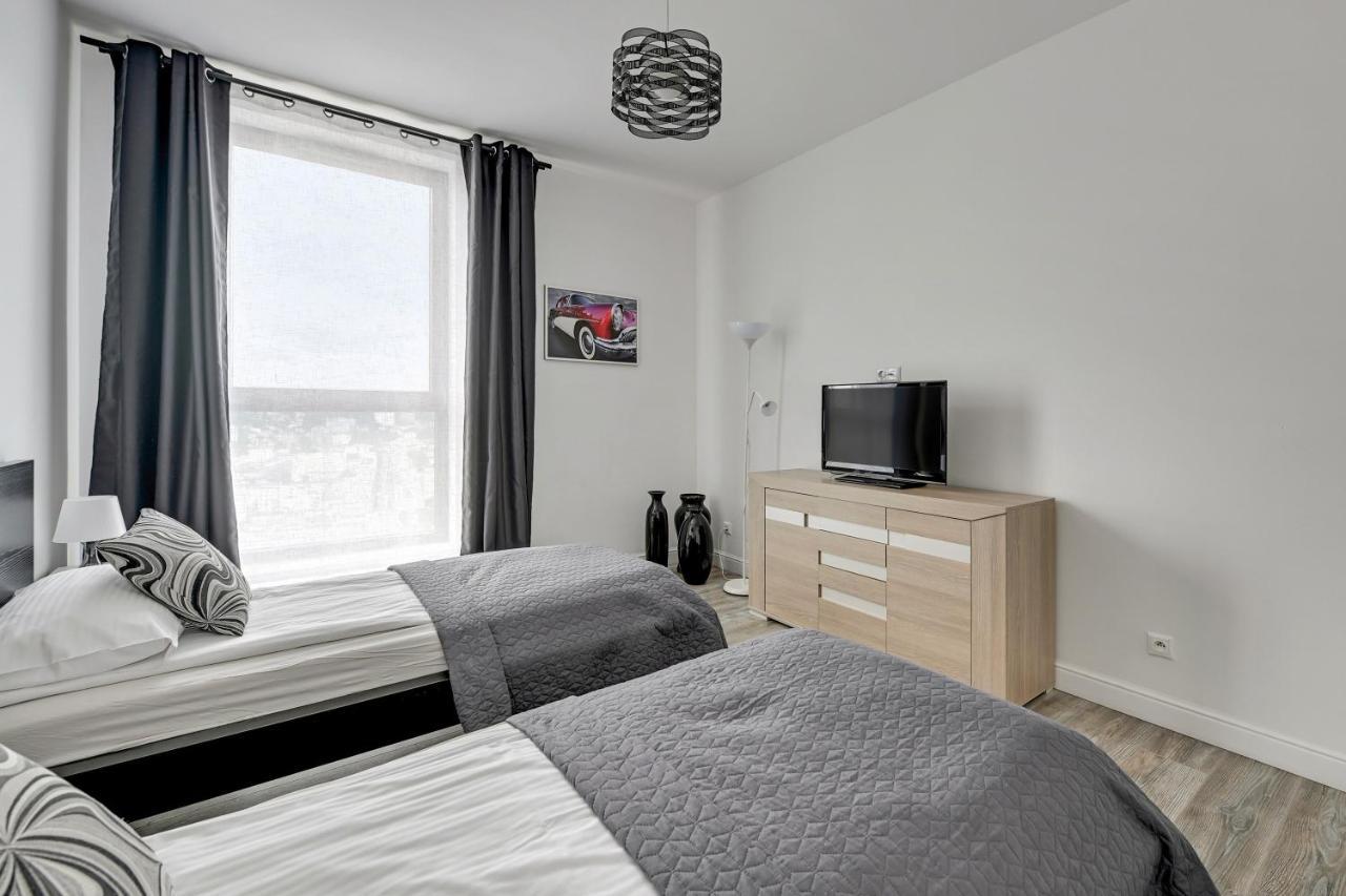 Sea Towers Apartment Гдиня Екстериор снимка