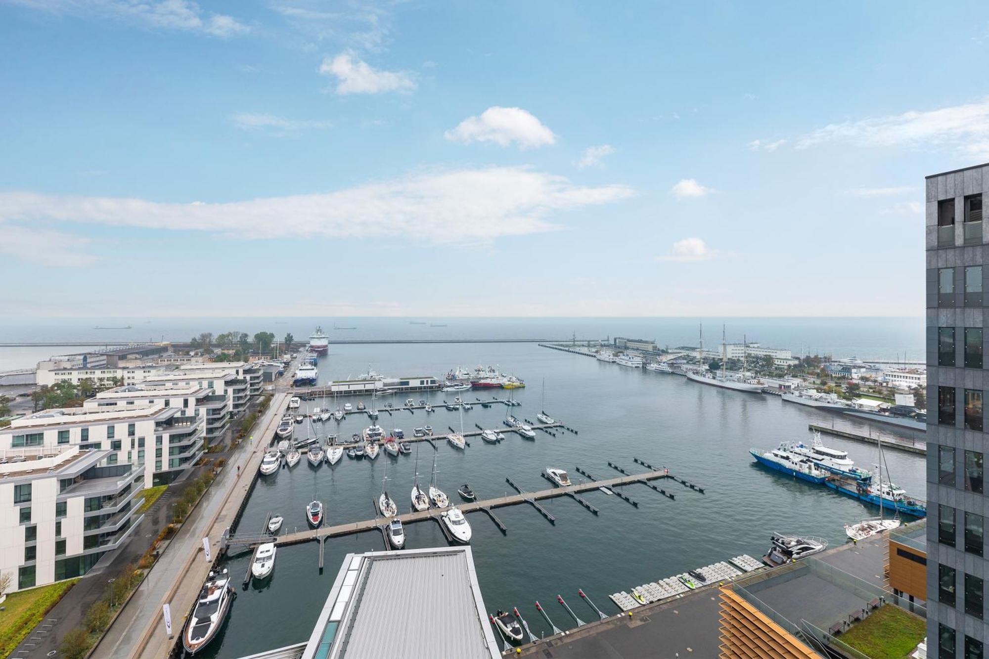 Sea Towers Apartment Гдиня Екстериор снимка