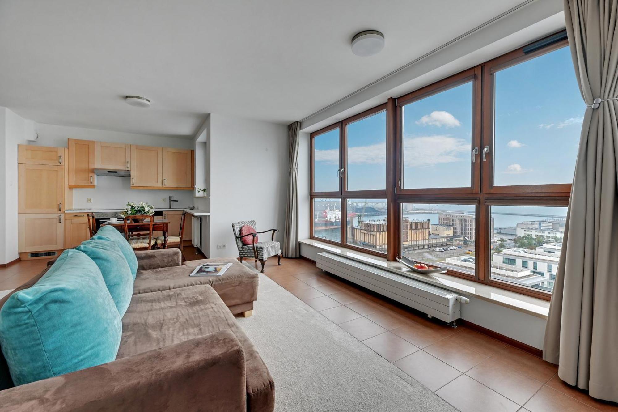 Sea Towers Apartment Гдиня Екстериор снимка